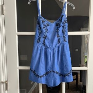 NWT Lost&wonder Blue Romper with Black Floral Embroidery size medium